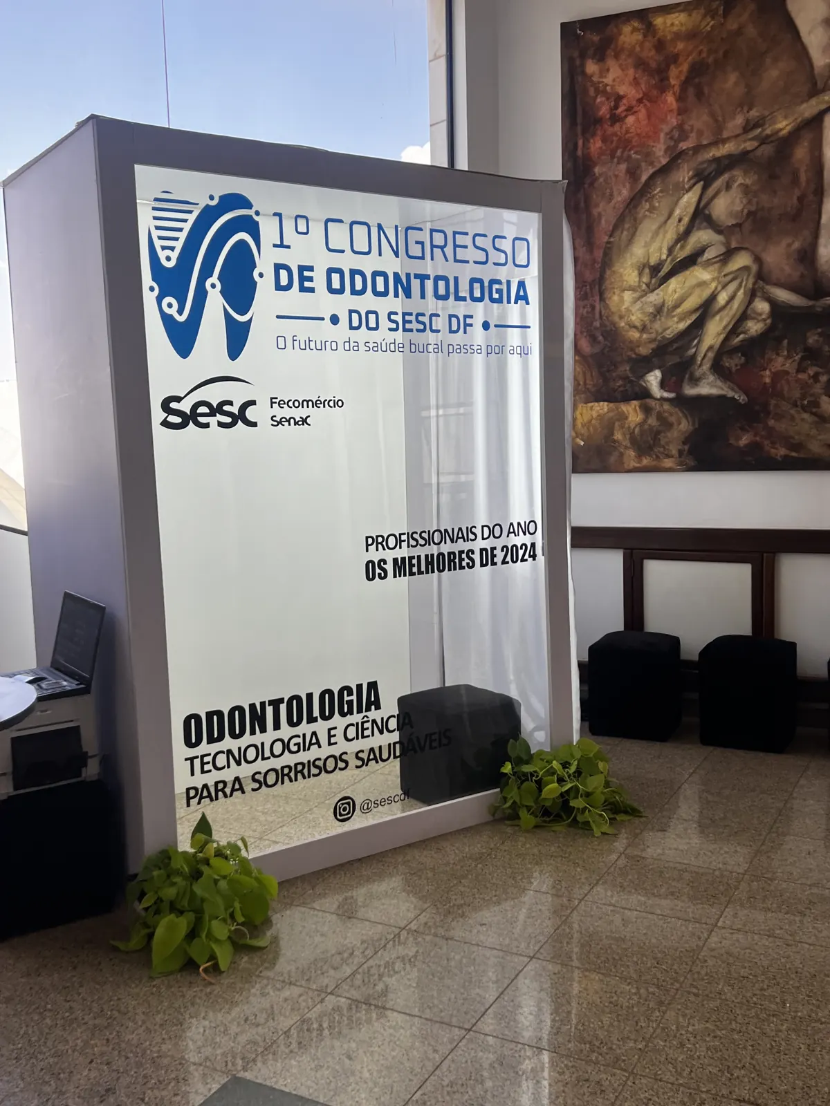 Cabine Capa de Revista em evento — Congresso de Odontologia SESC-DF