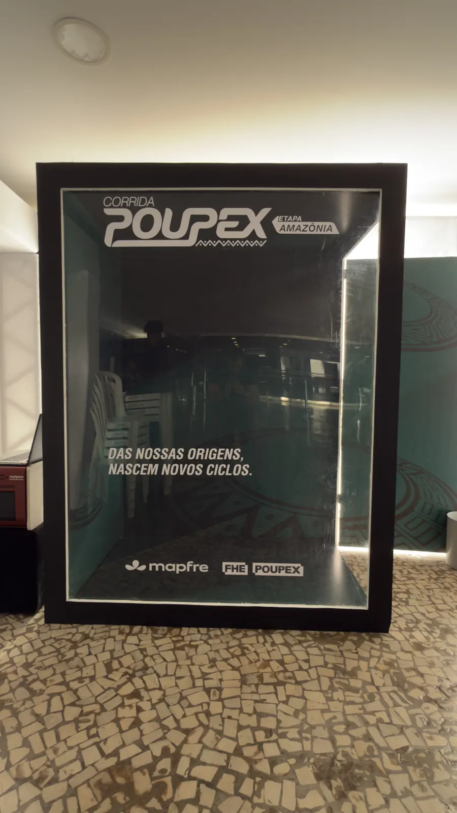 Cabine de Vento em evento — Poupex