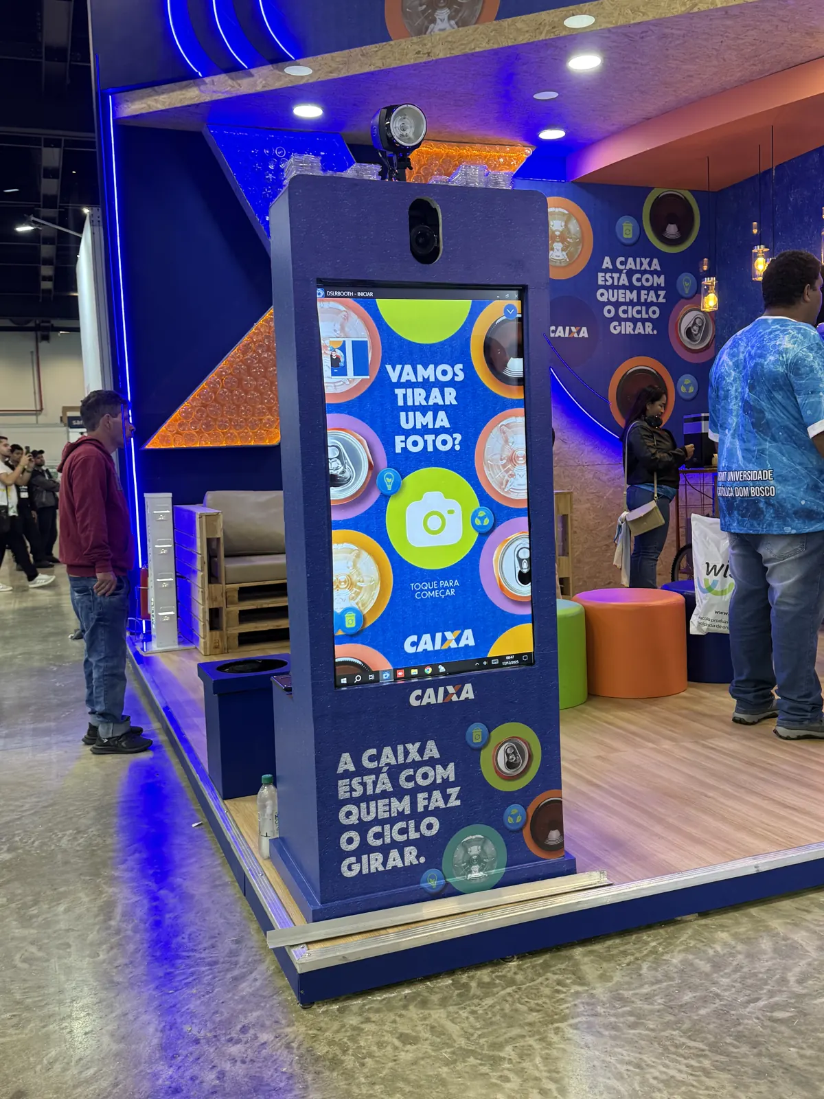 Totem 40" em evento — CAIXA São Paulo