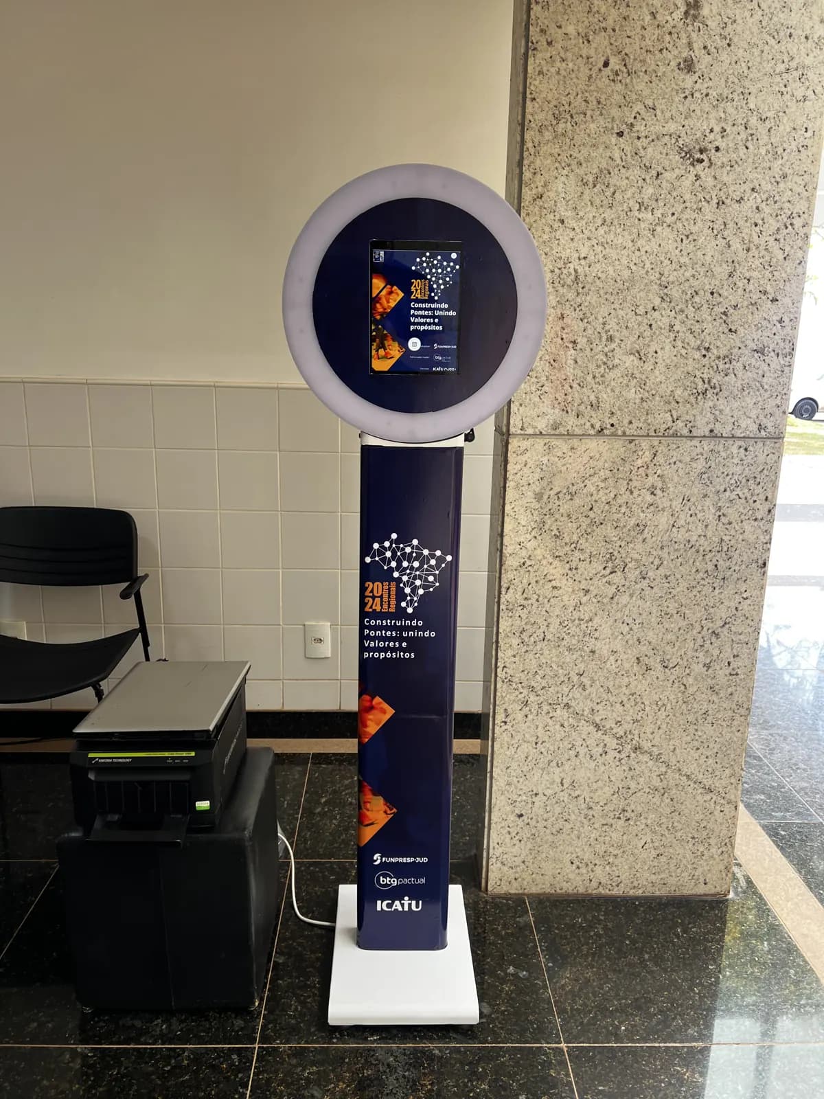 Totem Selfie em evento — evento
